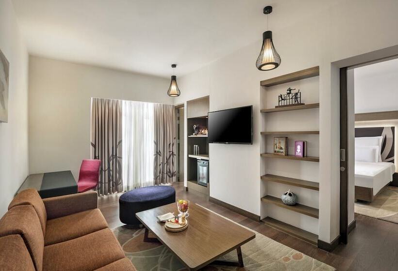 جناح سوبيريور, Novotel New Delhi Aerocity  International Airport