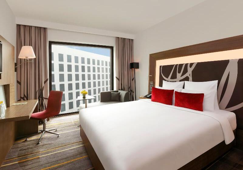 غرفة قياسية سرير كينج, Novotel New Delhi Aerocity  International Airport