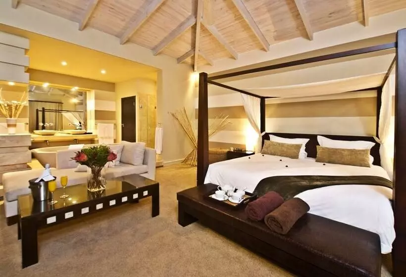 スイート, Lodge On Lake