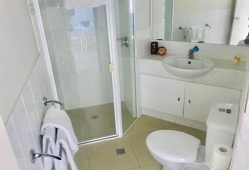 Апартаменты 1 Спальня с Видом, Regency On The Beach