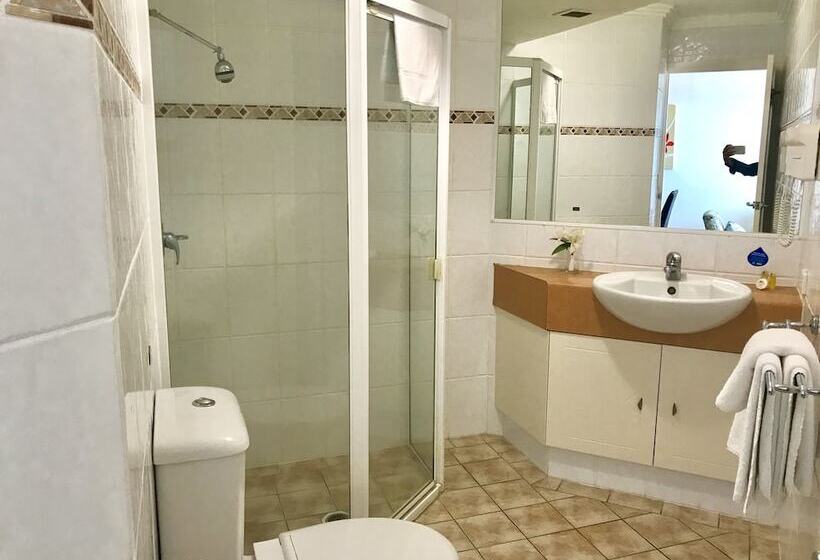 Апартаменты 2 Спальни, Regency On The Beach