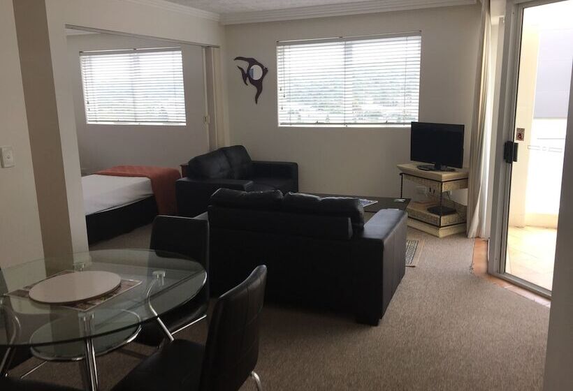 Апартаменты 2 Спальни, Regency On The Beach