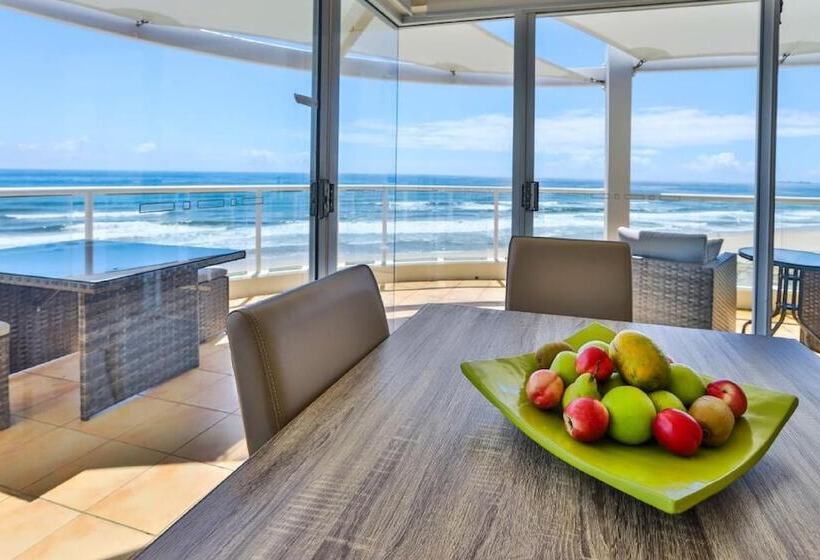 Апартаменты 3 Спальни, Regency On The Beach