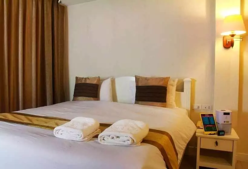デラックスルーム, Sun Smile Resort Pattaya
