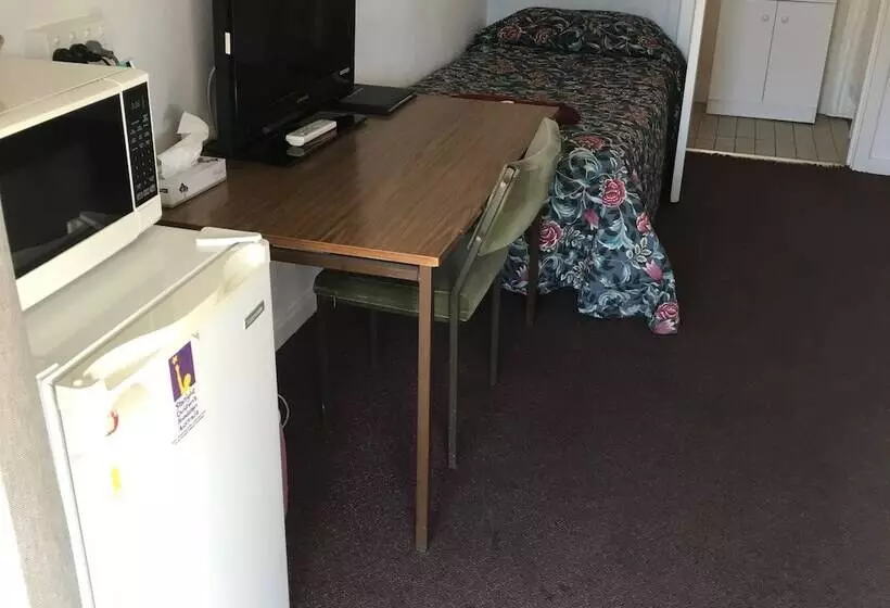 スタンダードルーム, Travelway Motel