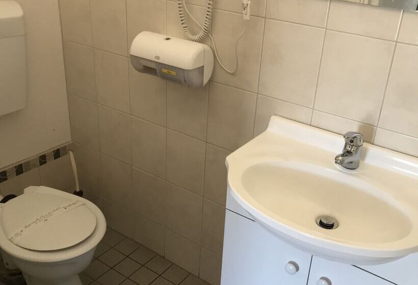 Номер Стандарт, Travelway Motel