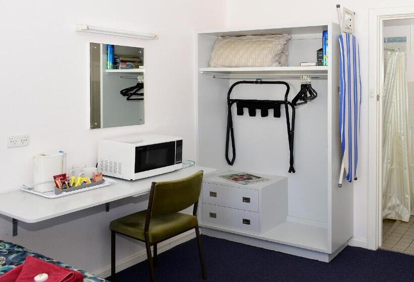 Номер Стандарт, Travelway Motel