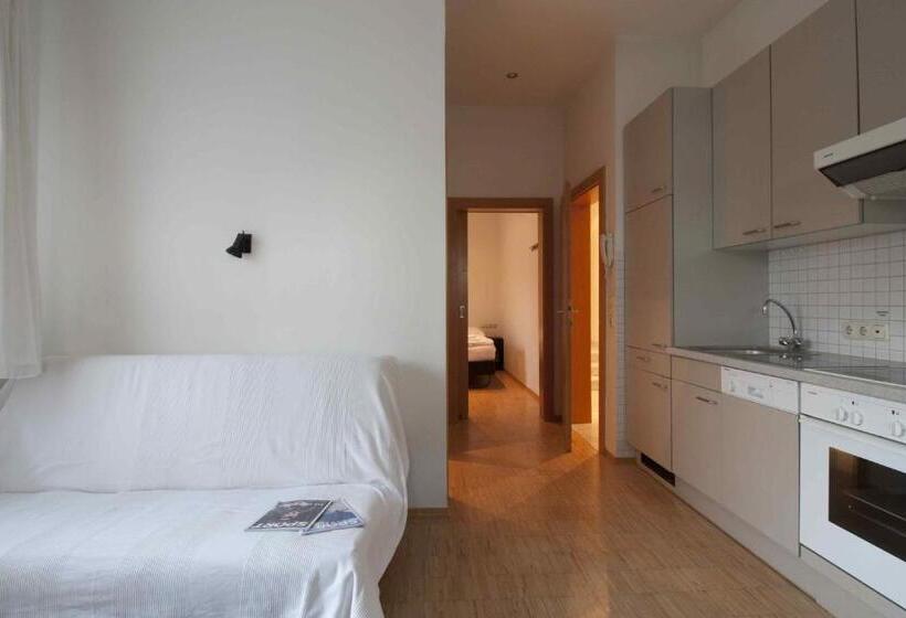 דירת חדר, Appartements Christophorus