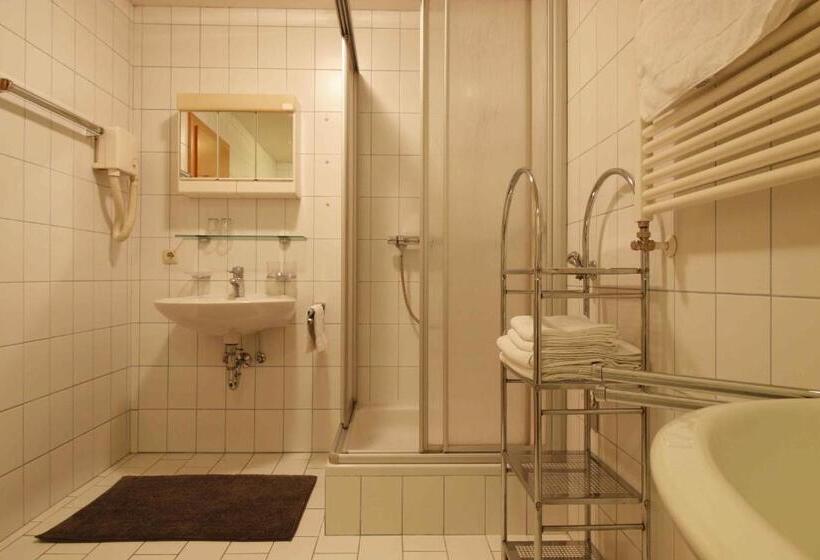 דירת שני חדרים, Appartements Christophorus