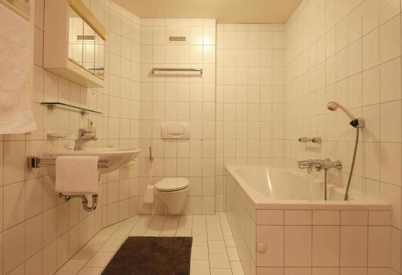 דירת שני חדרים, Appartements Christophorus