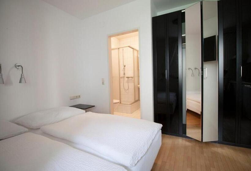 استودیو ساده, Appartements Christophorus