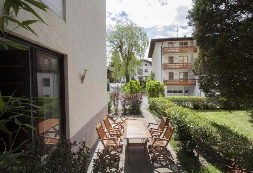 דירת 4 חדרים, Appartements Christophorus