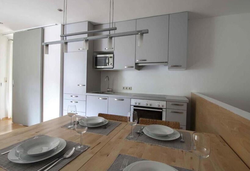 דירת 4 חדרים, Appartements Christophorus