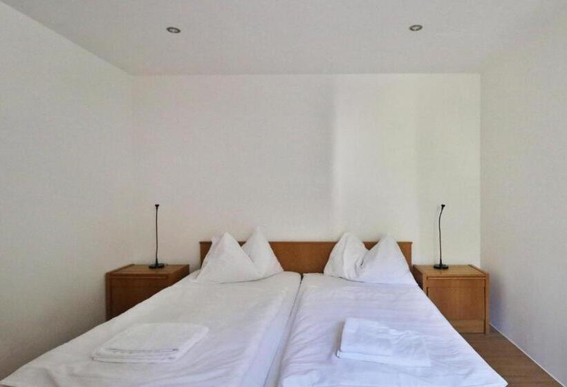 דירת שלושה חדרים, Appartements Christophorus