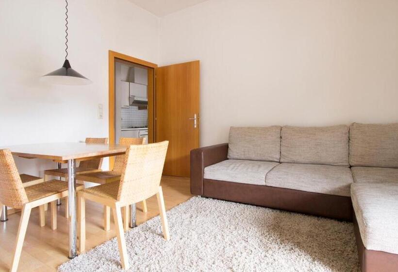 آپارتمان 2 خوابه با بالکن, Appartements Christophorus