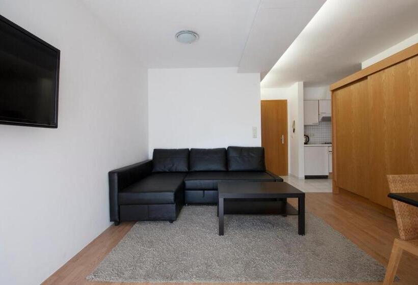 آپارتمان 1 خوابه با بالکن, Appartements Christophorus