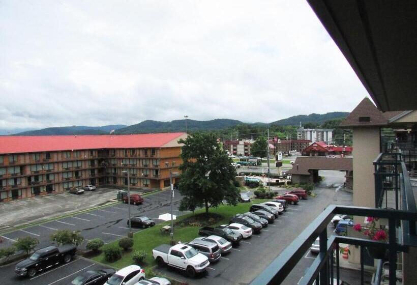 山の見えるスーペリアルーム, Arbors At Island Landing Hotel & Suites