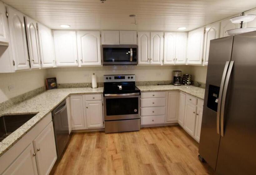 １ベッドルームのスーペリアアパートメント, Arbors At Island Landing Hotel & Suites