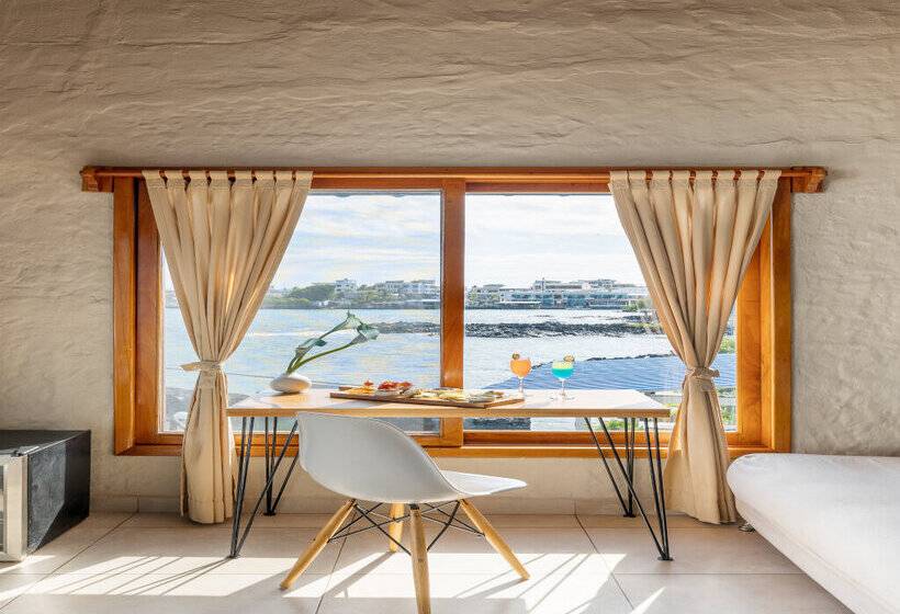 Люкс, Blu Galapagos Sustainable Waterfront Lodge