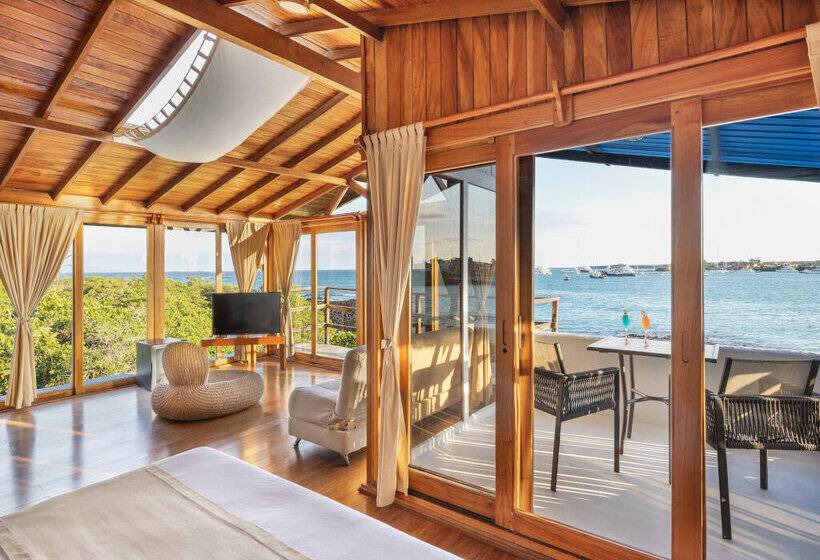 סוויטה, Blu Galapagos Sustainable Waterfront Lodge
