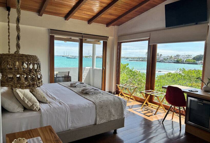 Люкс, Blu Galapagos Sustainable Waterfront Lodge