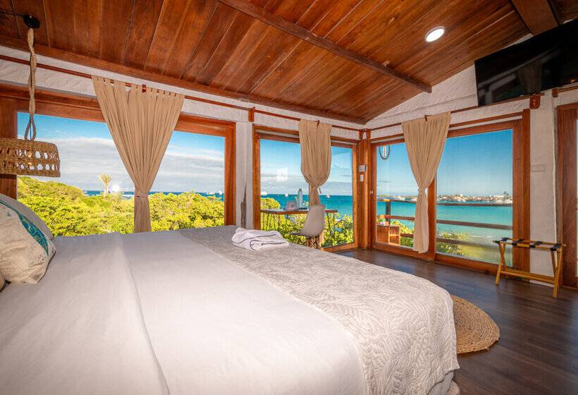 Люкс, Blu Galapagos Sustainable Waterfront Lodge