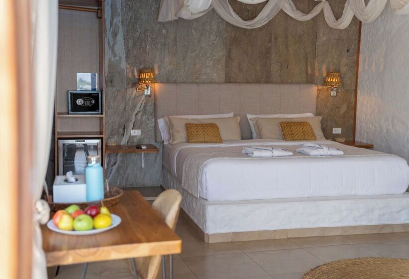 סוויטה, Blu Galapagos Sustainable Waterfront Lodge