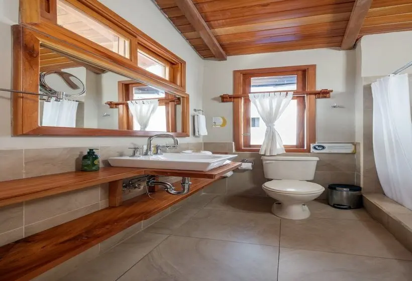 اتاق استاندارد, Blu Galapagos Sustainable Waterfront Lodge