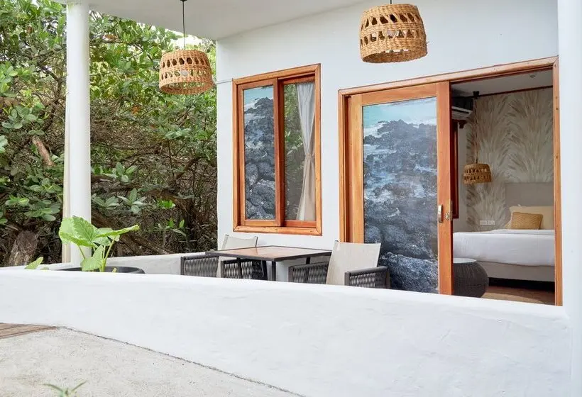 سوییت جونیور, Blu Galapagos Sustainable Waterfront Lodge