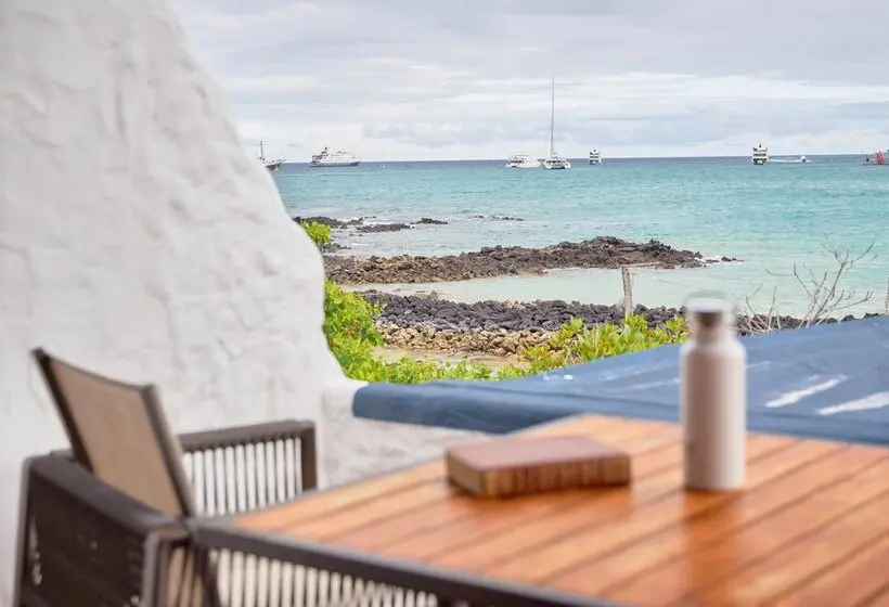 سوییت جونیور, Blu Galapagos Sustainable Waterfront Lodge