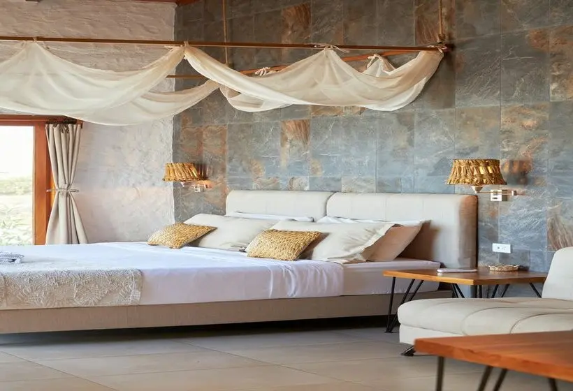 سوییت, Blu Galapagos Sustainable Waterfront Lodge