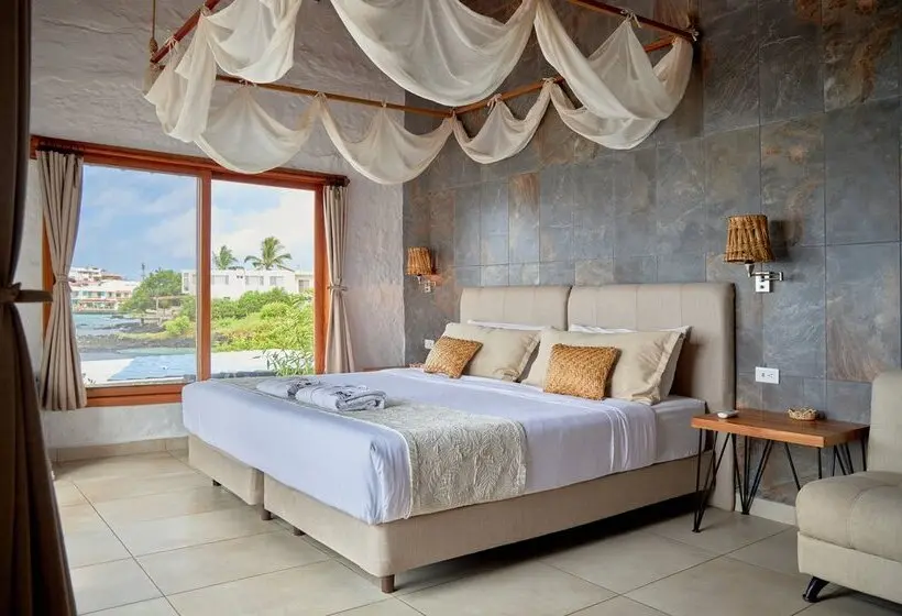سوییت, Blu Galapagos Sustainable Waterfront Lodge