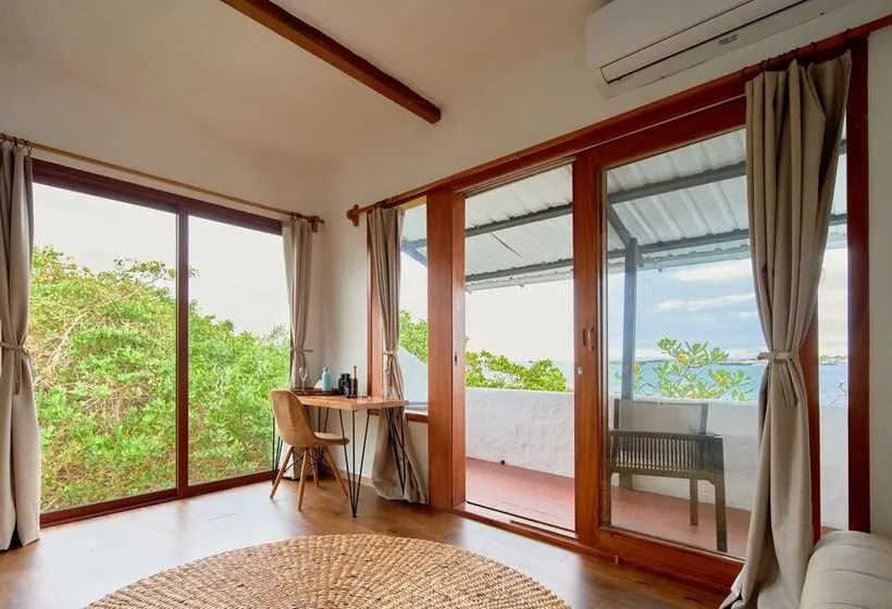 سوییت, Blu Galapagos Sustainable Waterfront Lodge