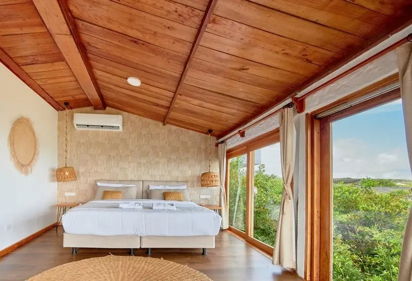 سوییت, Blu Galapagos Sustainable Waterfront Lodge