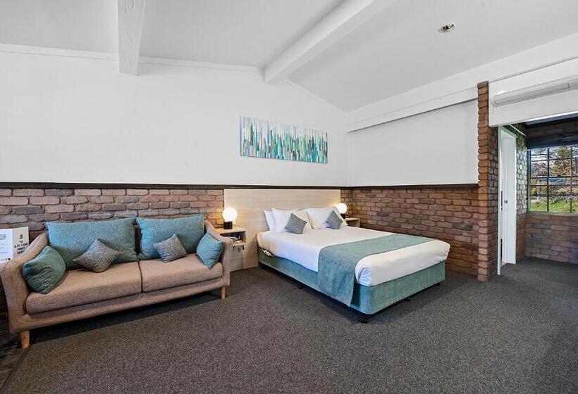 高级套房, Olde Tudor