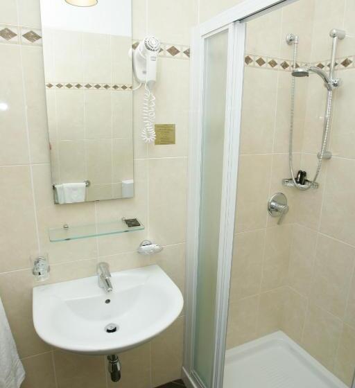 اتاق استاندارد یک نفره, Cristallo