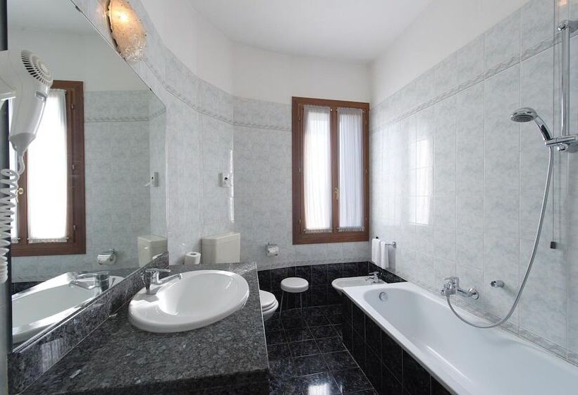 Habitación Estàndard Individual, Cristallo