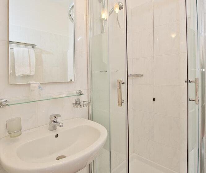 اتاق استاندارد یک نفره, Cristallo