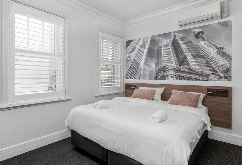 اتاق استاندارد سه نفره, Criterion Hotel Sydney