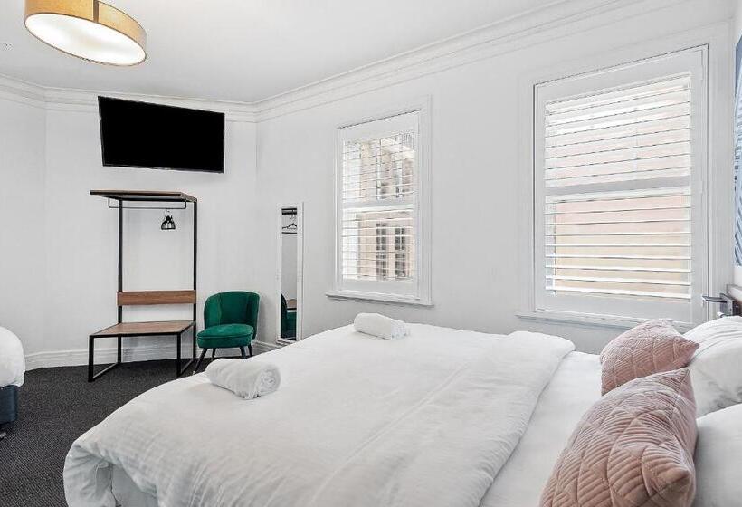 스탠다드 트리플 룸, Criterion Hotel Sydney