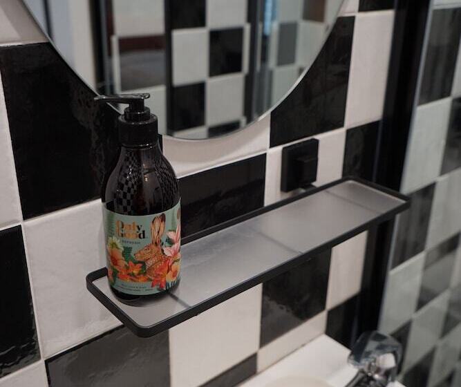 اتاق استاندارد سه نفره, Criterion Hotel Sydney