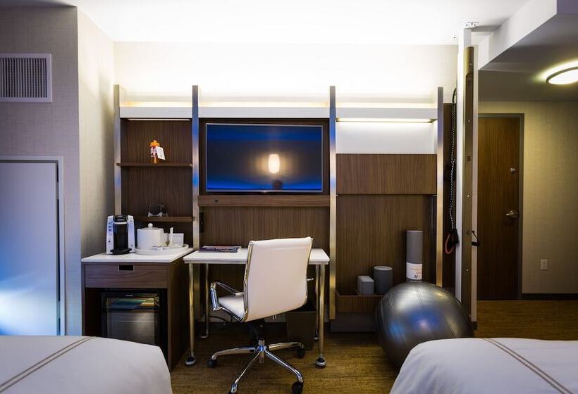 带2个双人床的标准工作室, Even Hotel New York   Times Square South, An Ihg