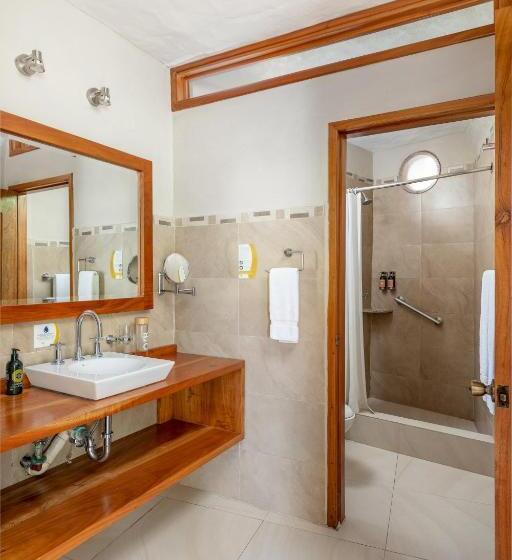 חדר סופריור, Blu Galapagos Sustainable Waterfront Lodge