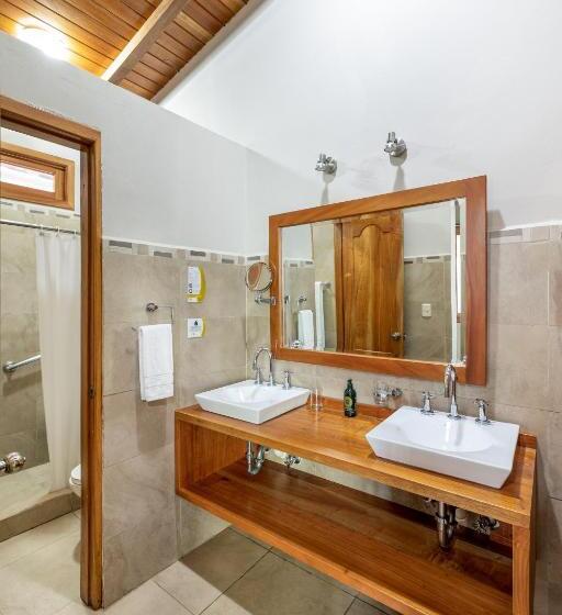 חדר סטנדרט, Blu Galapagos Sustainable Waterfront Lodge