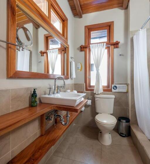 חדר סטנדרט, Blu Galapagos Sustainable Waterfront Lodge