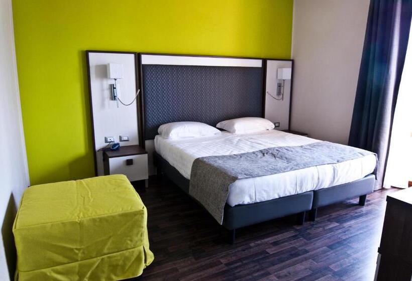 اتاق استاندارد, Gasparina Village