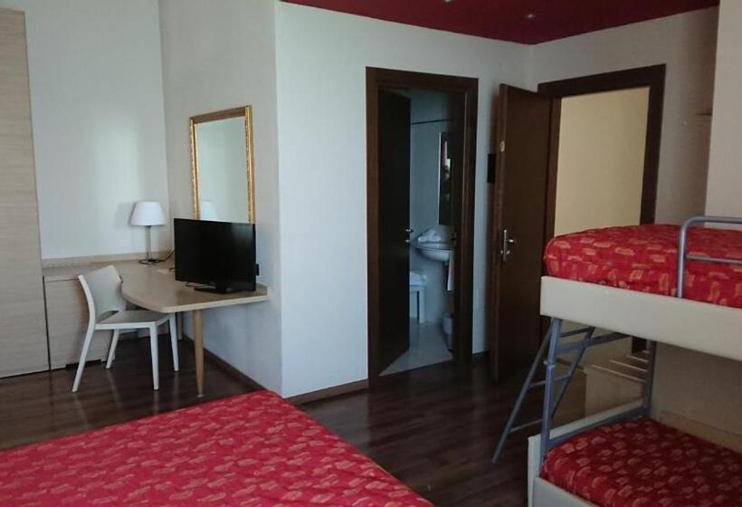 اتاق استاندارد سه نفره, Gasparina Village