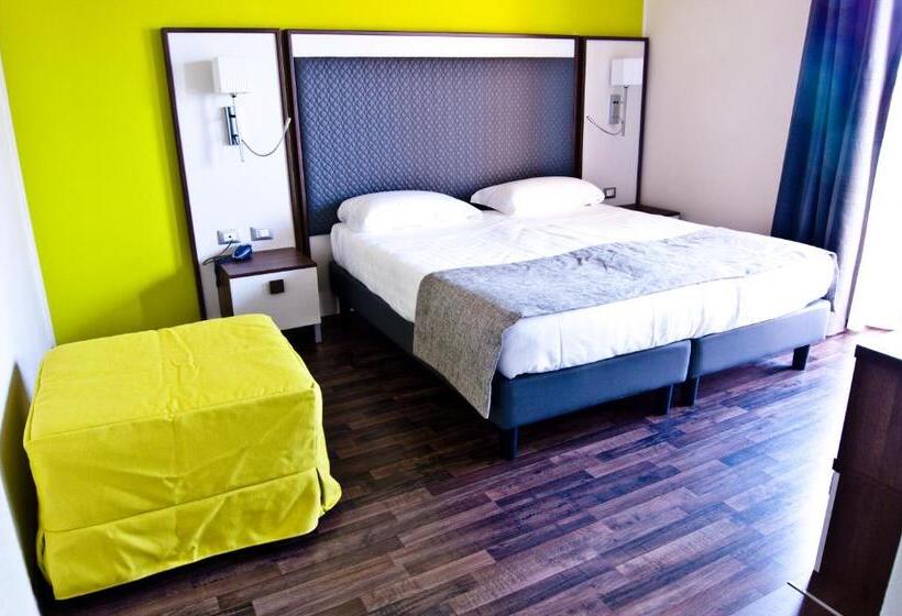 اتاق استاندارد با چشم‌انداز دریاچه, Gasparina Village