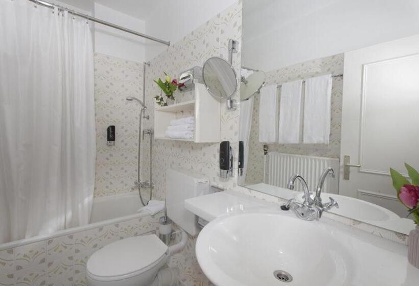 Номер Стандарт, Gästehaus Kaiserhof Lübeck