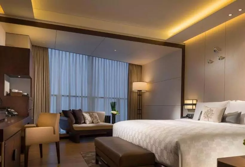 クラブルーム, Hualuxe Hotels & Resorts Nanchang High Tech Zone, An Ihg